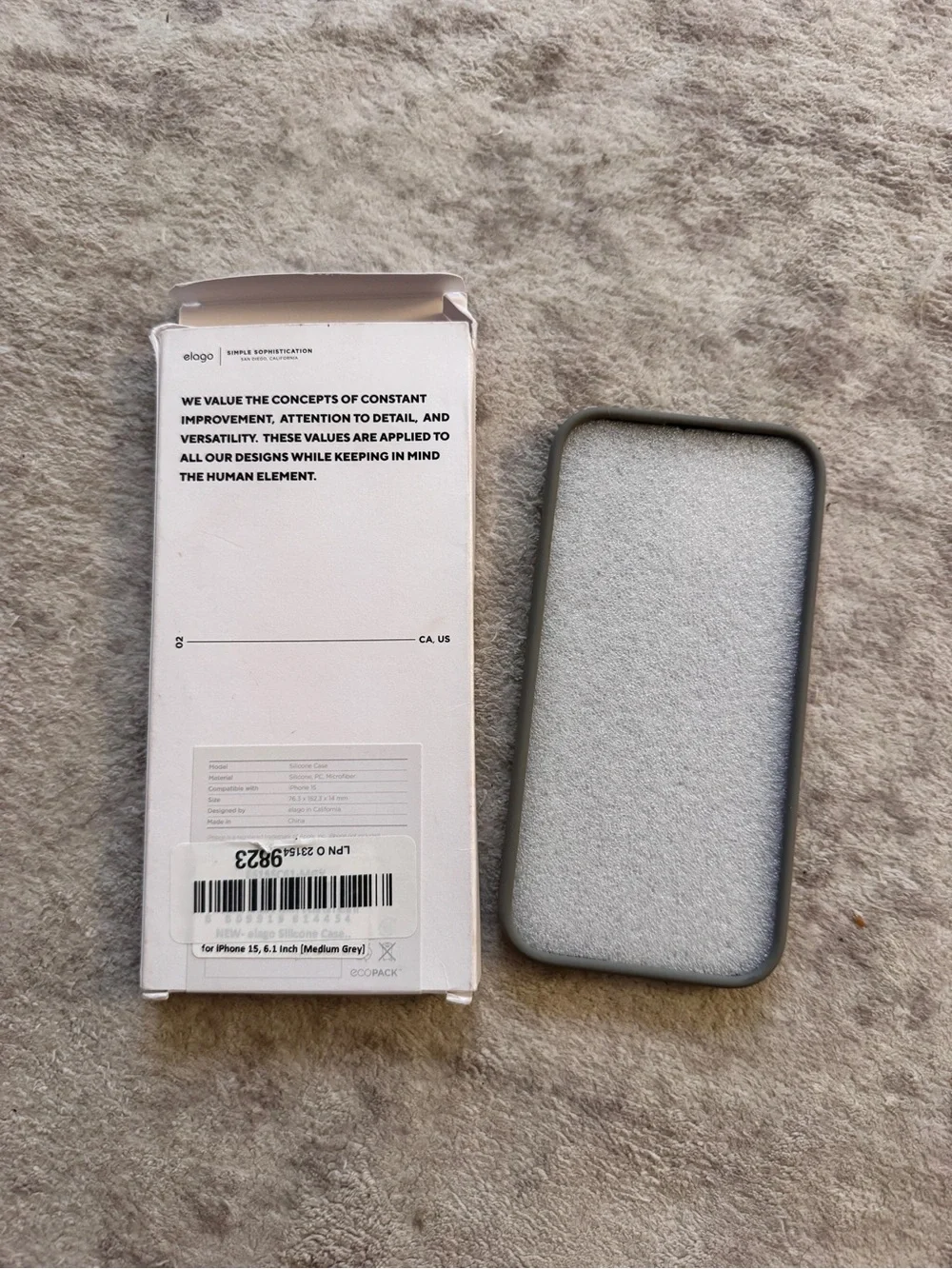 Silicone Case for iPhone 15 - Medium Gray